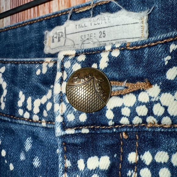 Free People Discharge Bali Flare Jeans size 25 - Picture 6 of 11